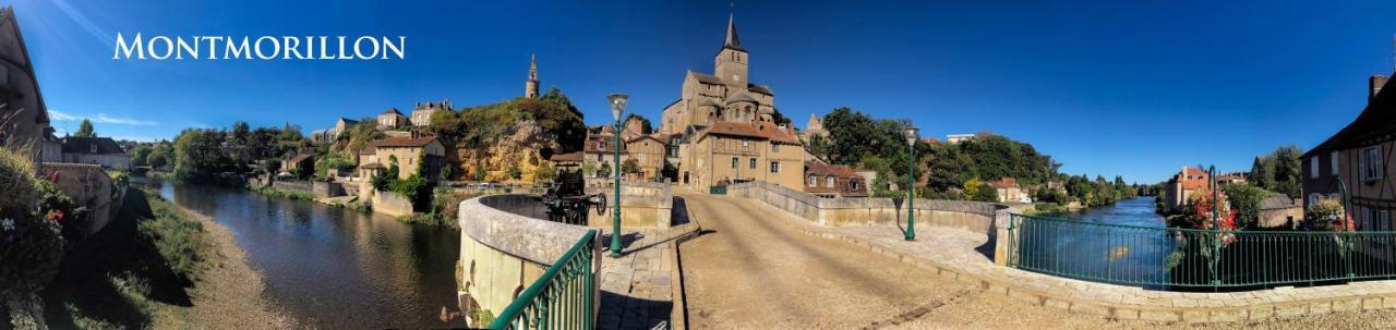 La Bicyclette Bleue Bed & Breakfast Montmorillon Bagian luar foto